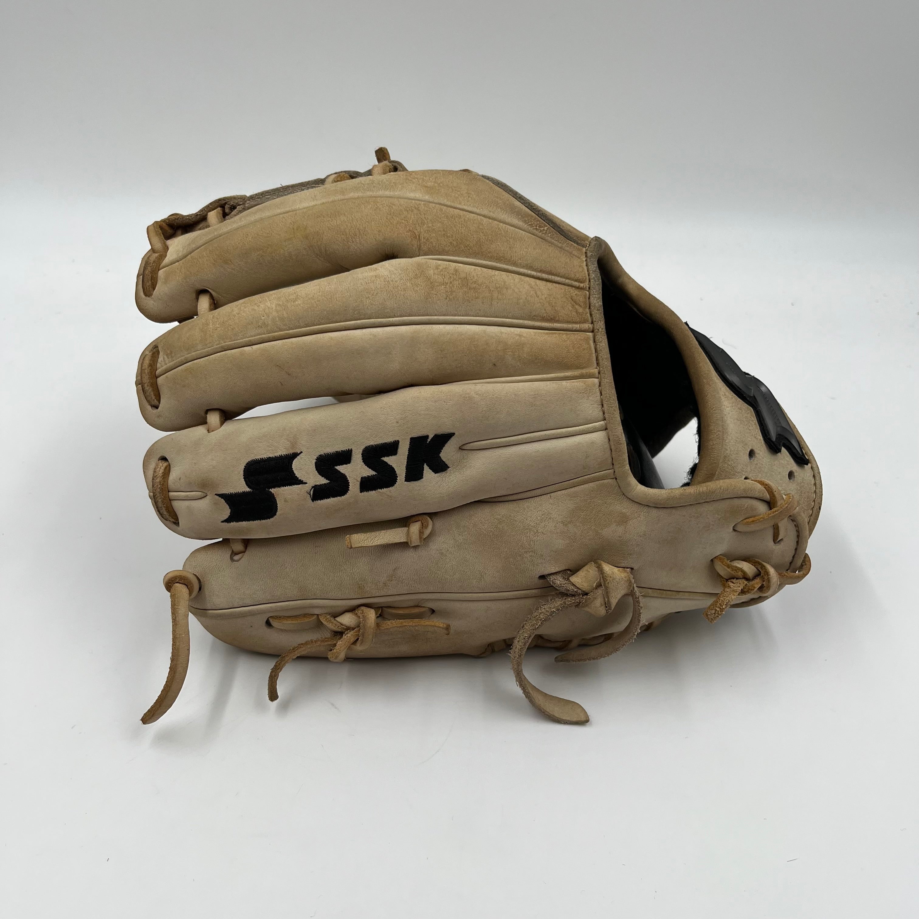 SSK Z9 Maestro 11.5 Infield Baseball Glove