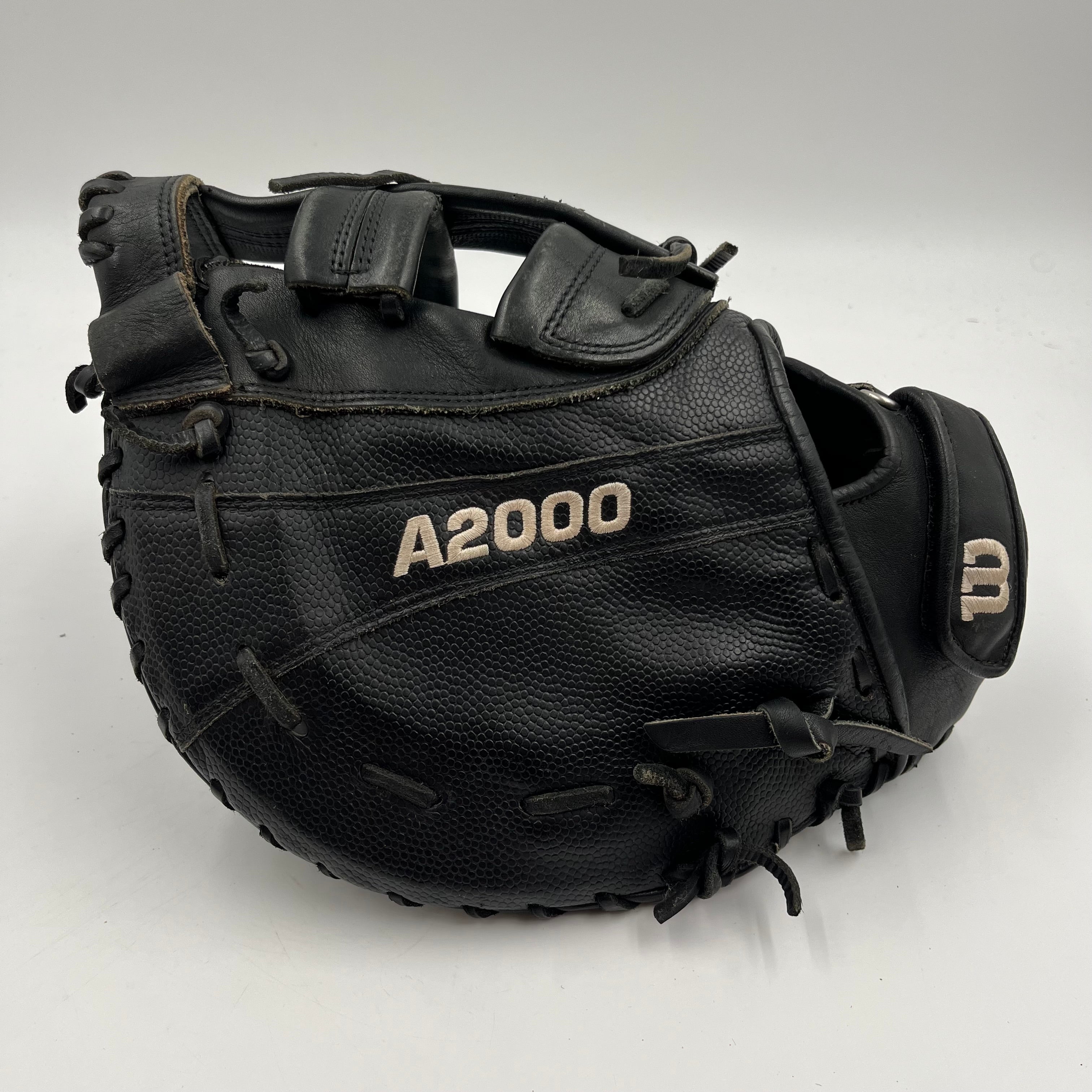 Wilson A2000 Fastpitch 12.25 first base mitt softball Baseball Glove