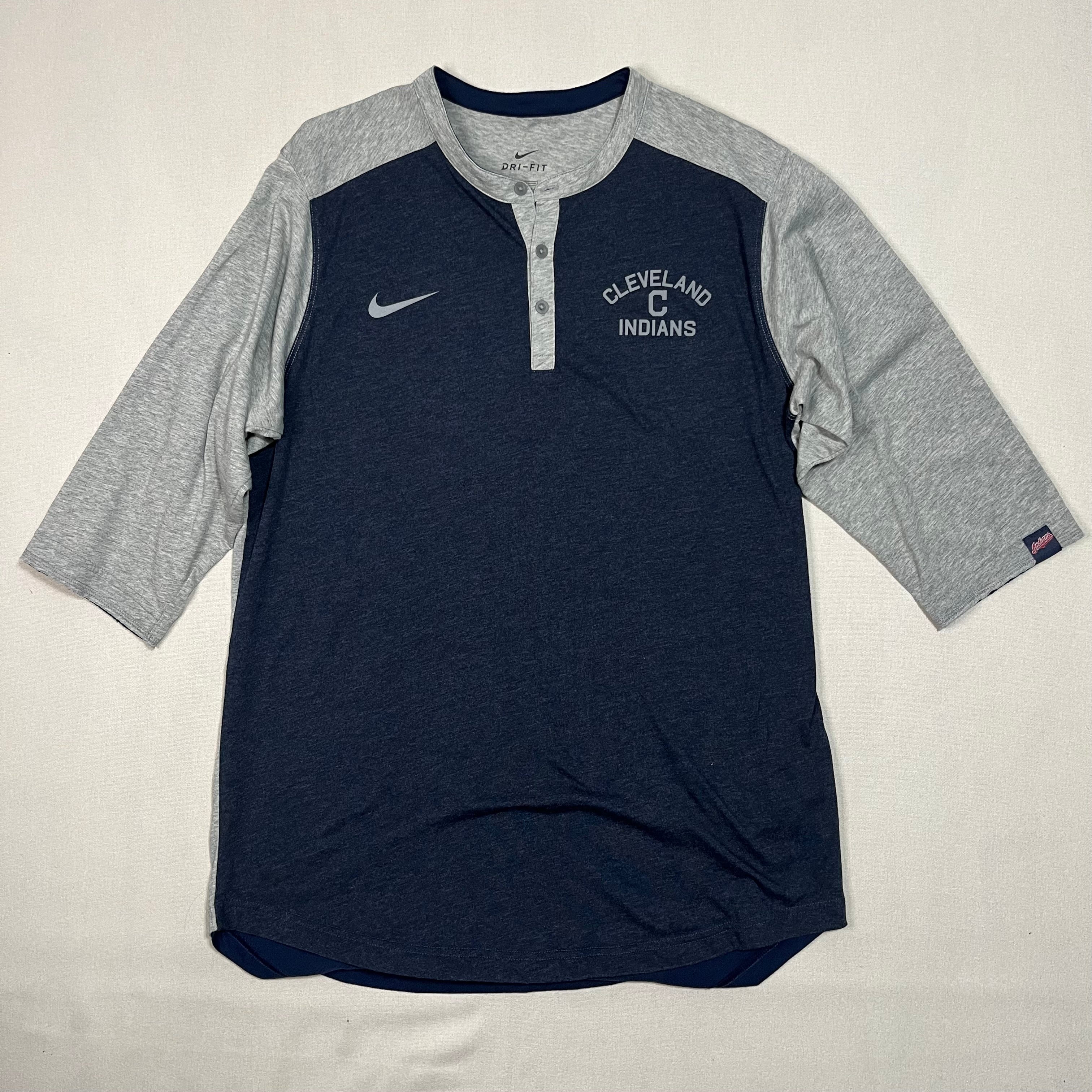 Cleveland Indians 3/4 Sleeve Nike Baseball Shirt Size Large