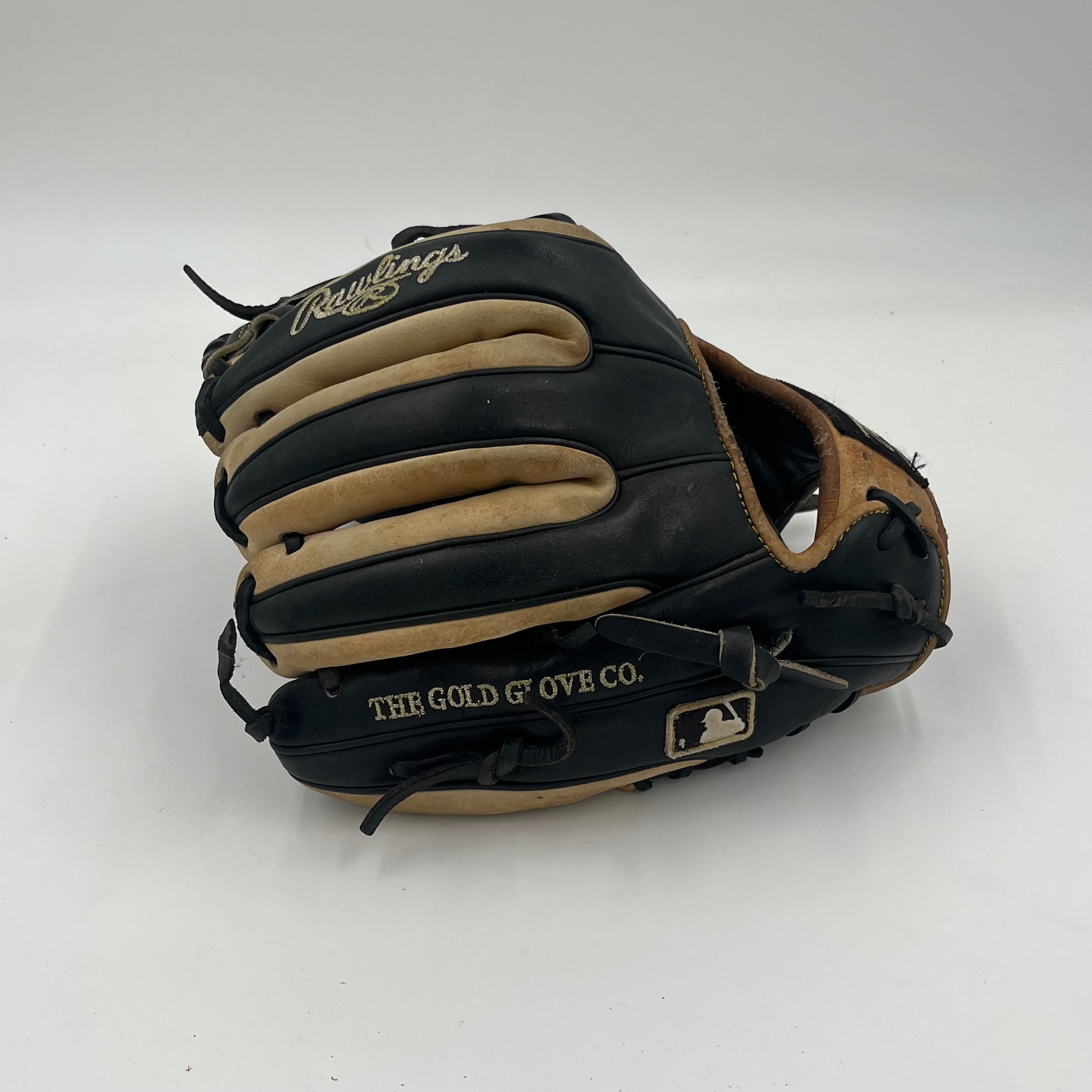 Rawlings heart of the hide 11.5 infield baseball glove