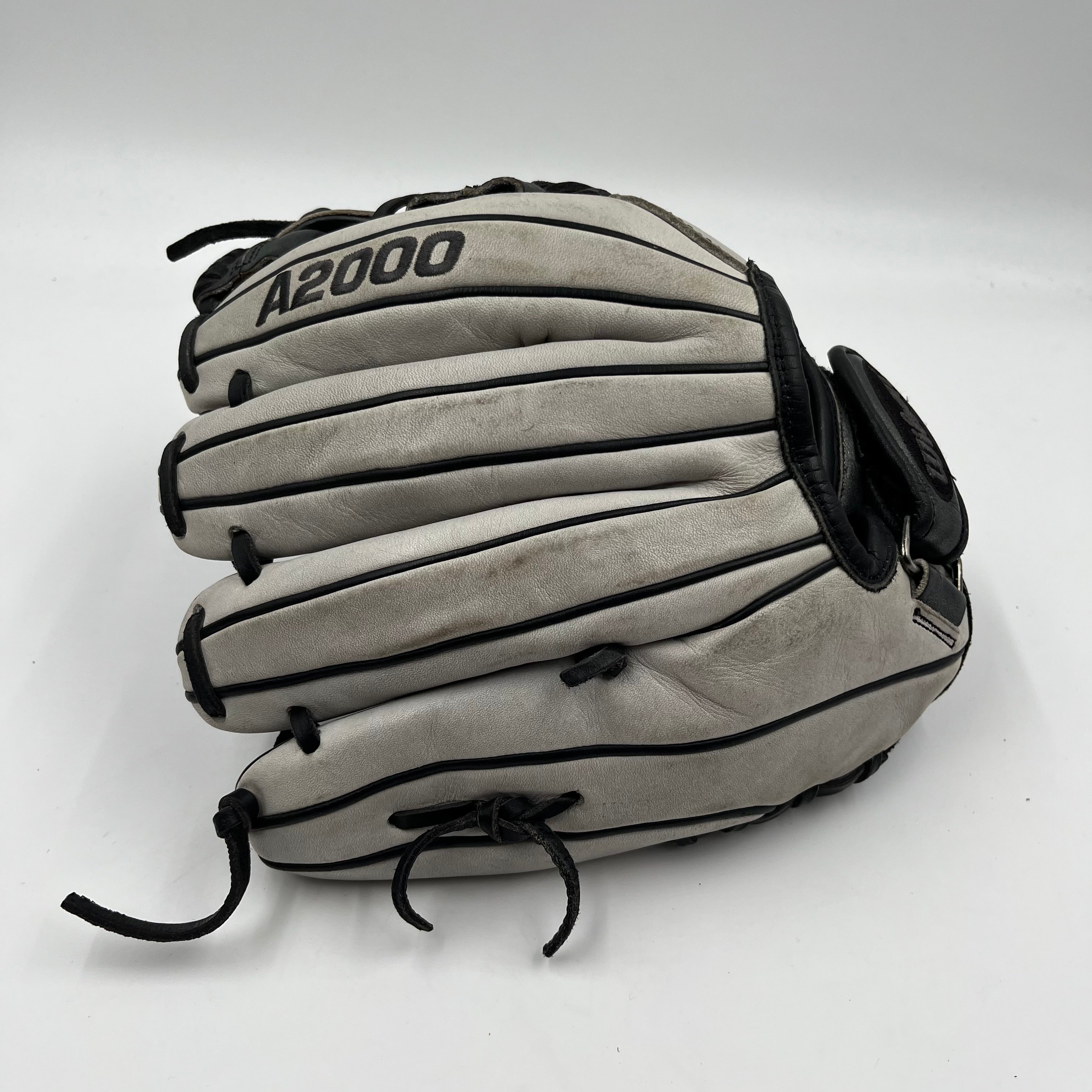 Wilson A2000 FPH 11.75 Fastpitch Softball Infield Glove