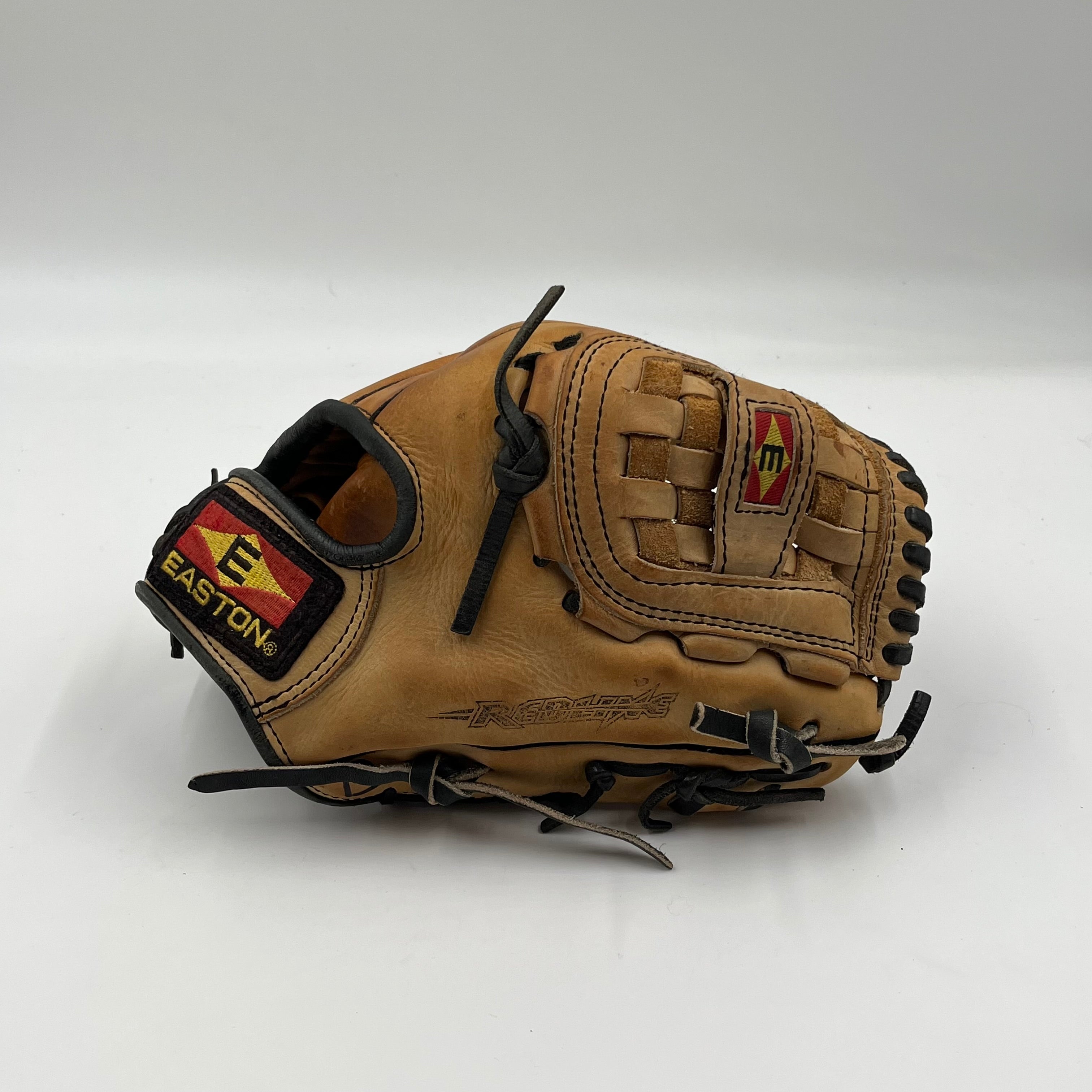 Easton Redline 11.5 infield baseball glove