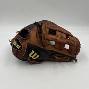 Wilson A2000 DW5 12” Infield Baseball Glove