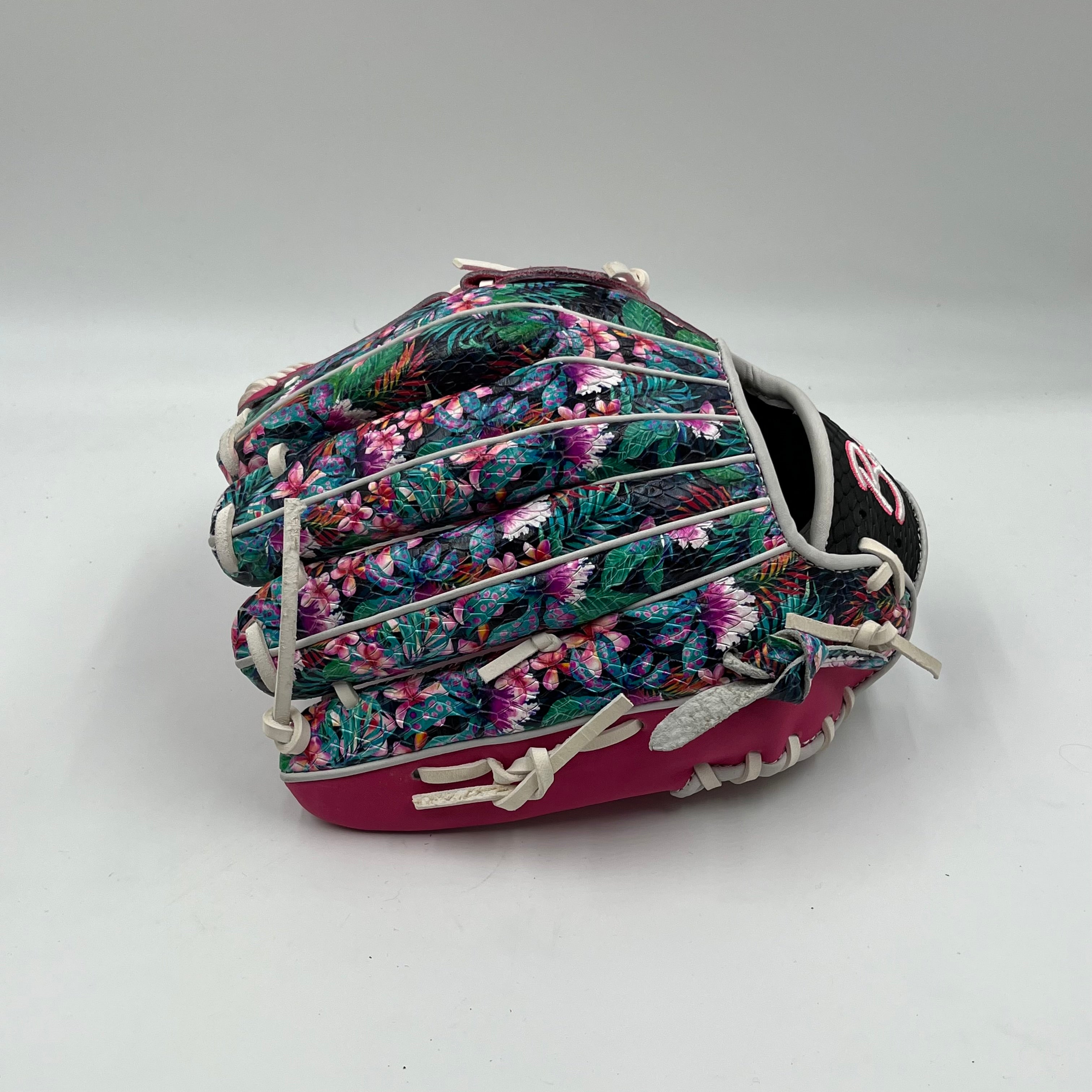 Birdman Bat Co 11.75 custom Pitchers Infield baseball glove