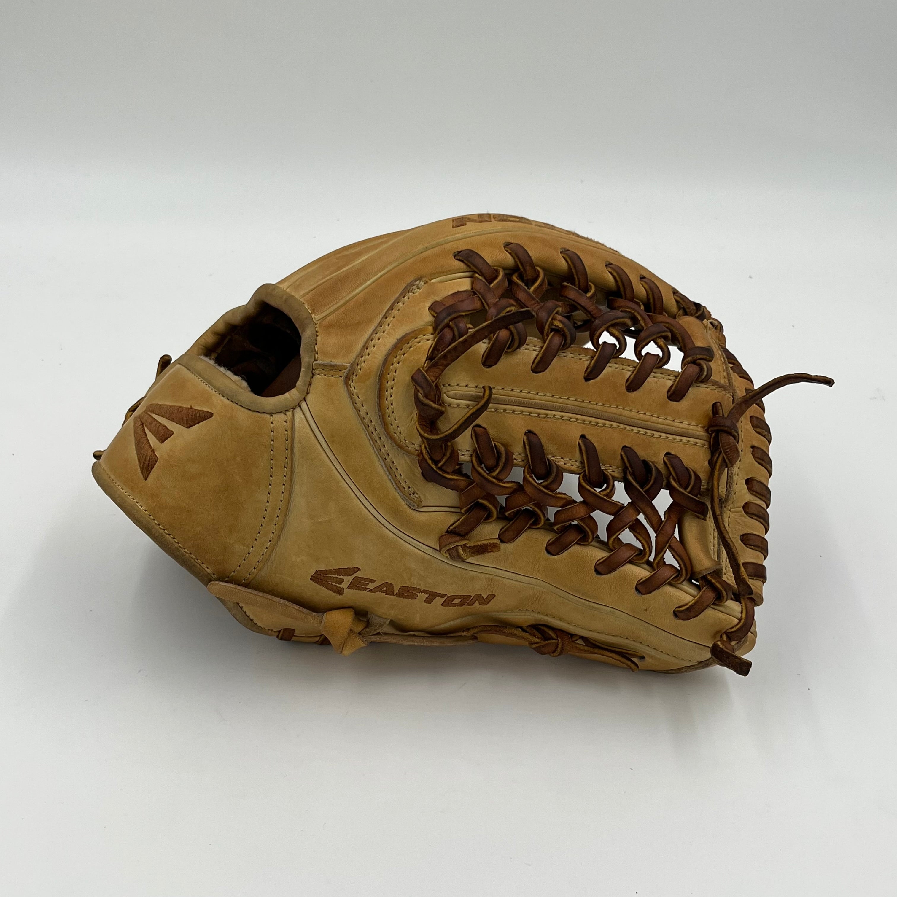 Easton Legacy Elite 11.75 Infield Baseball Glove