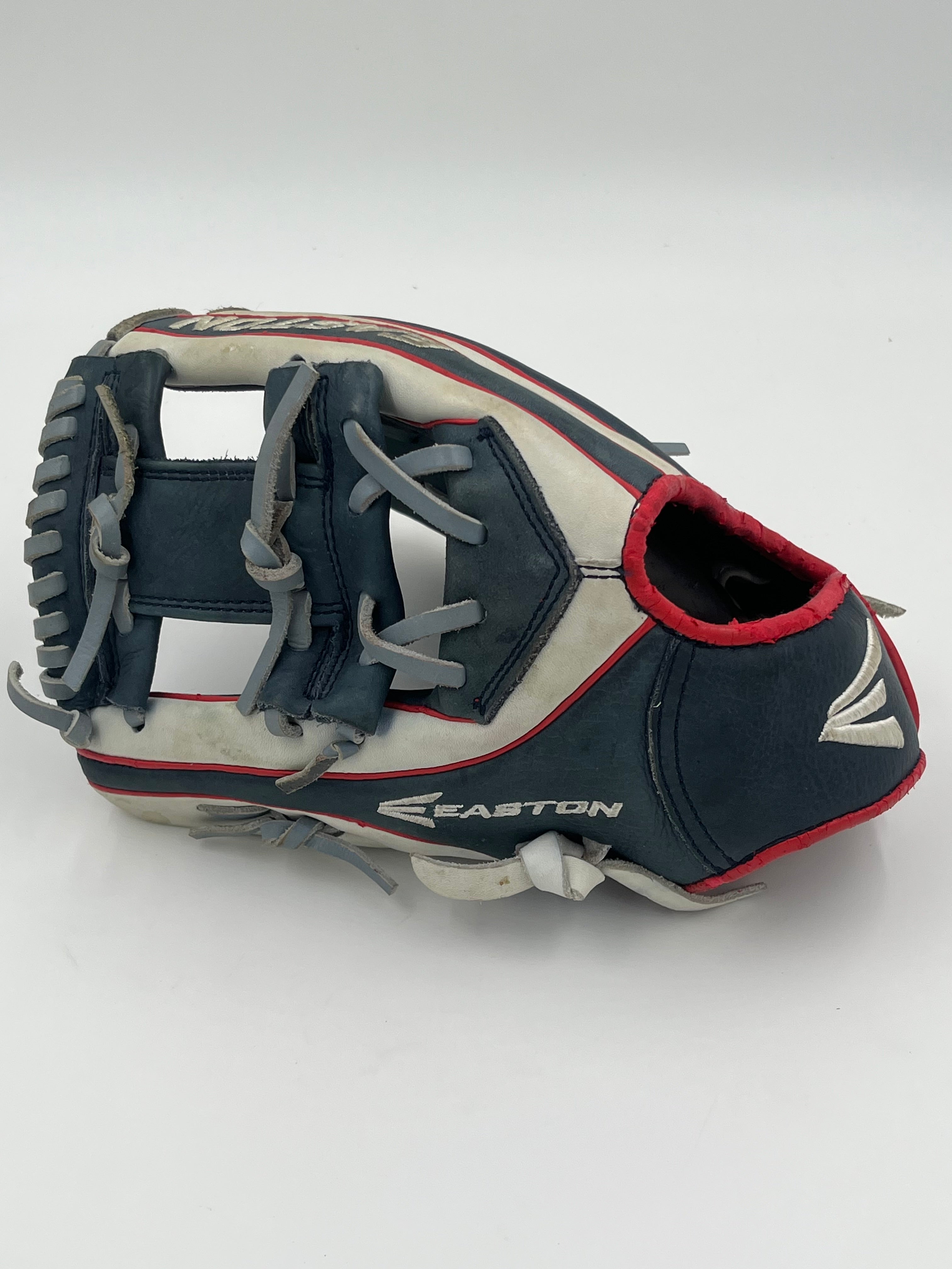 Easton Mako 11.5 youth lefty infield baseball glove
