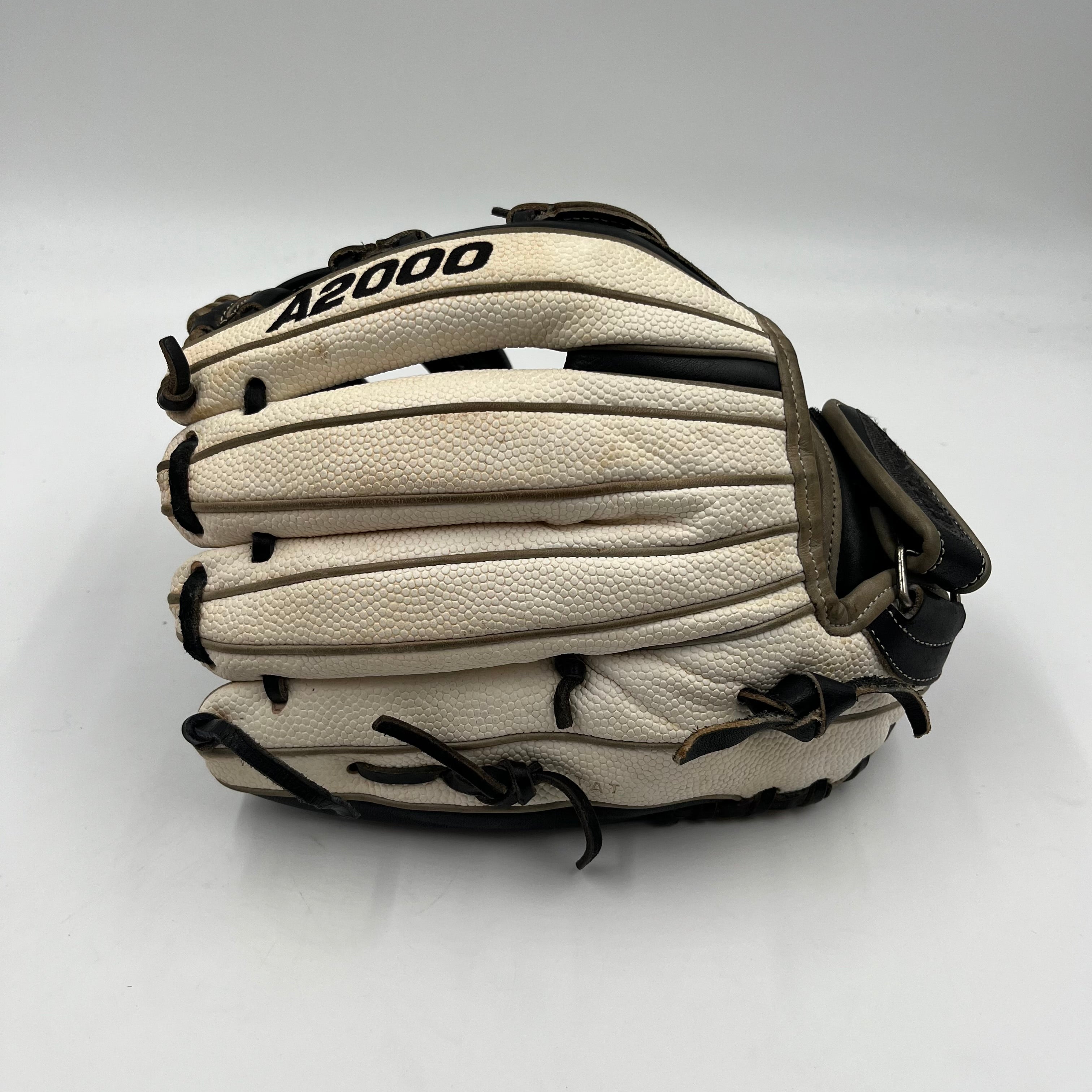 Wilson A2000 FP12 12” Fastpitch Softball Infield Glove