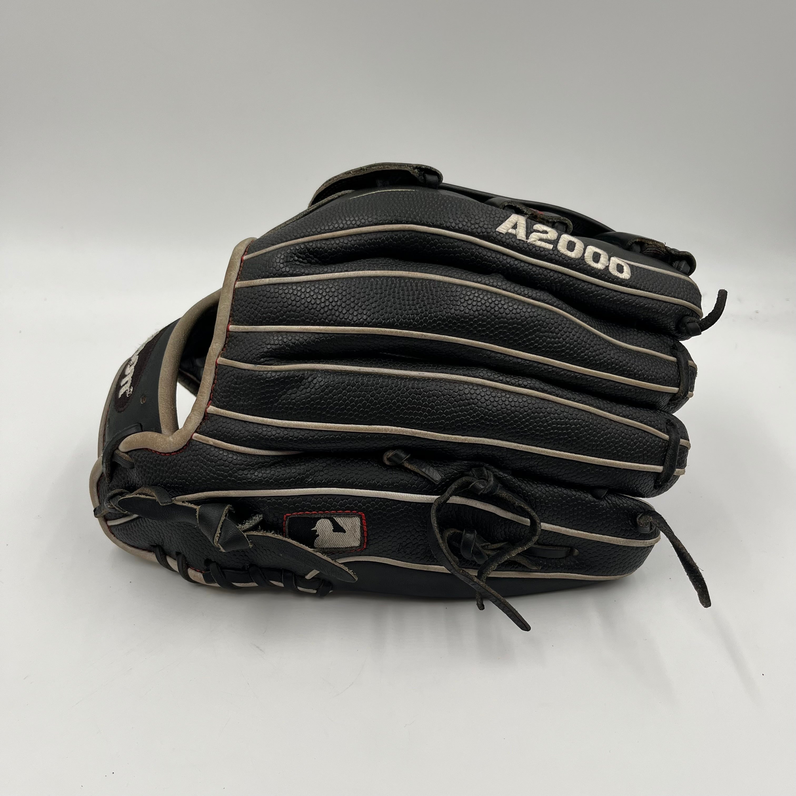 Wilson A2000 1799 12.75 Lefty Outfield Baseball Glove