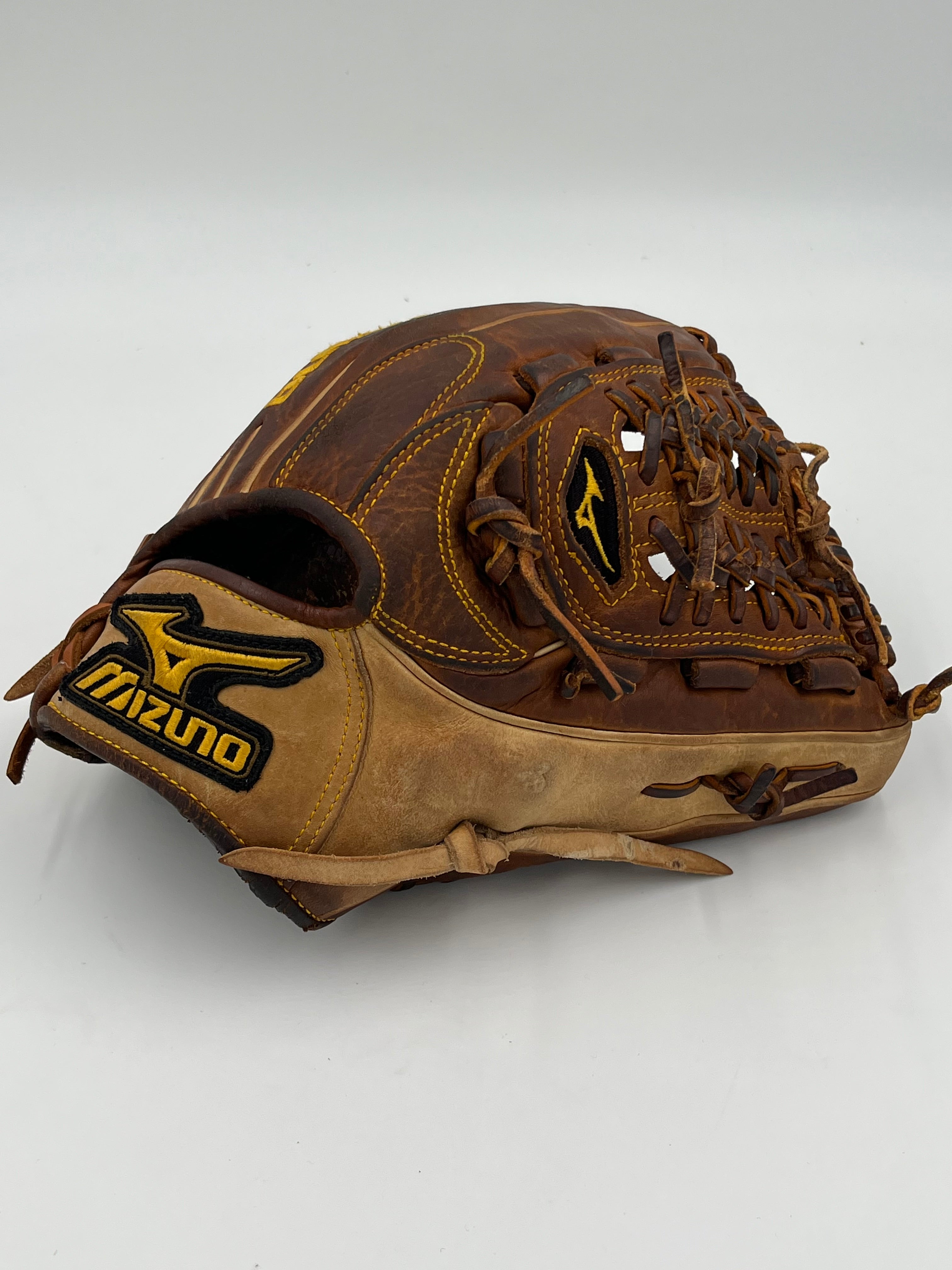 Mizuno Classic pro soft 11.5 infield baseball glove