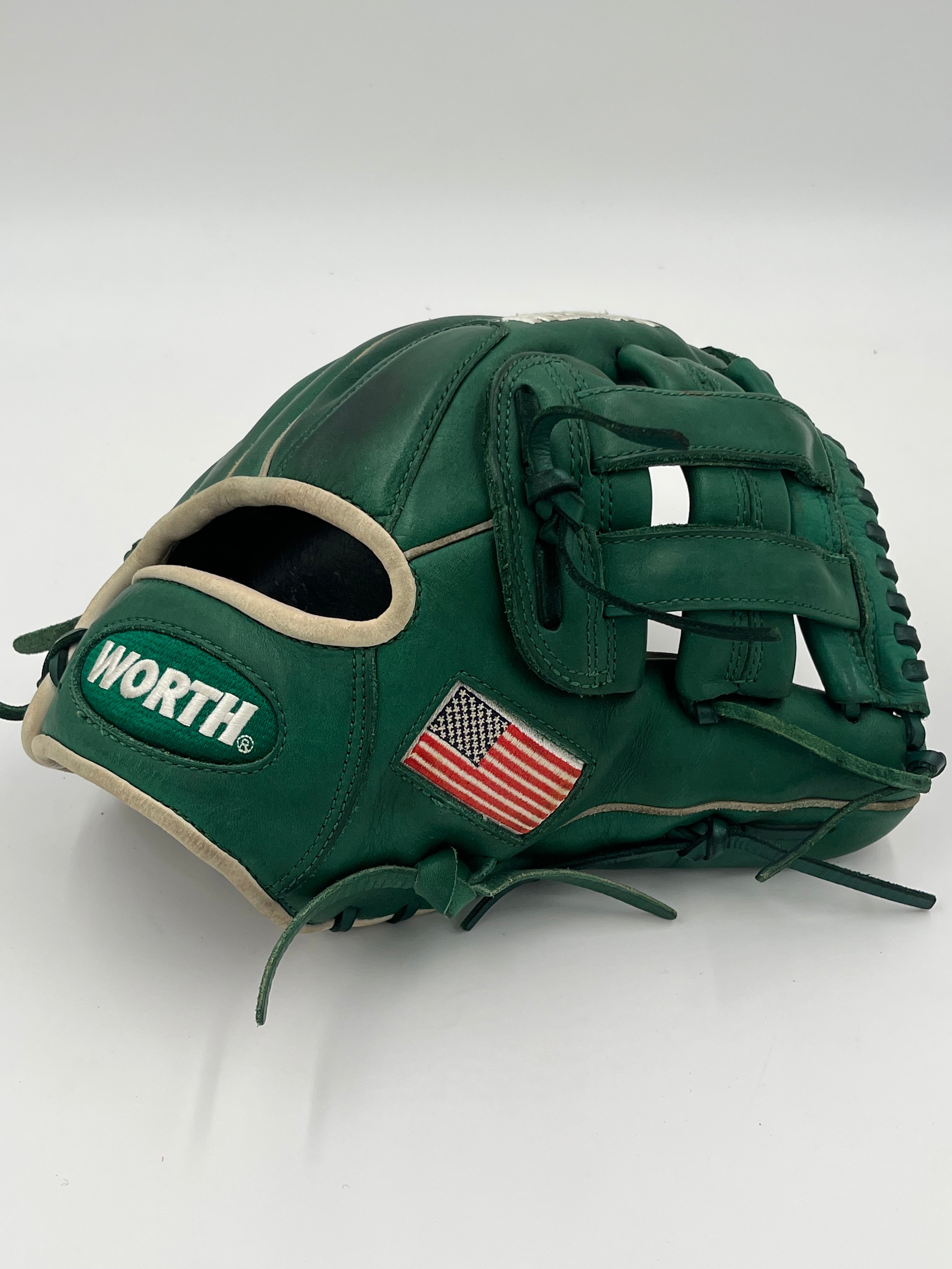 Worth Liberty Advanced 11.75 infield baseball softball glove