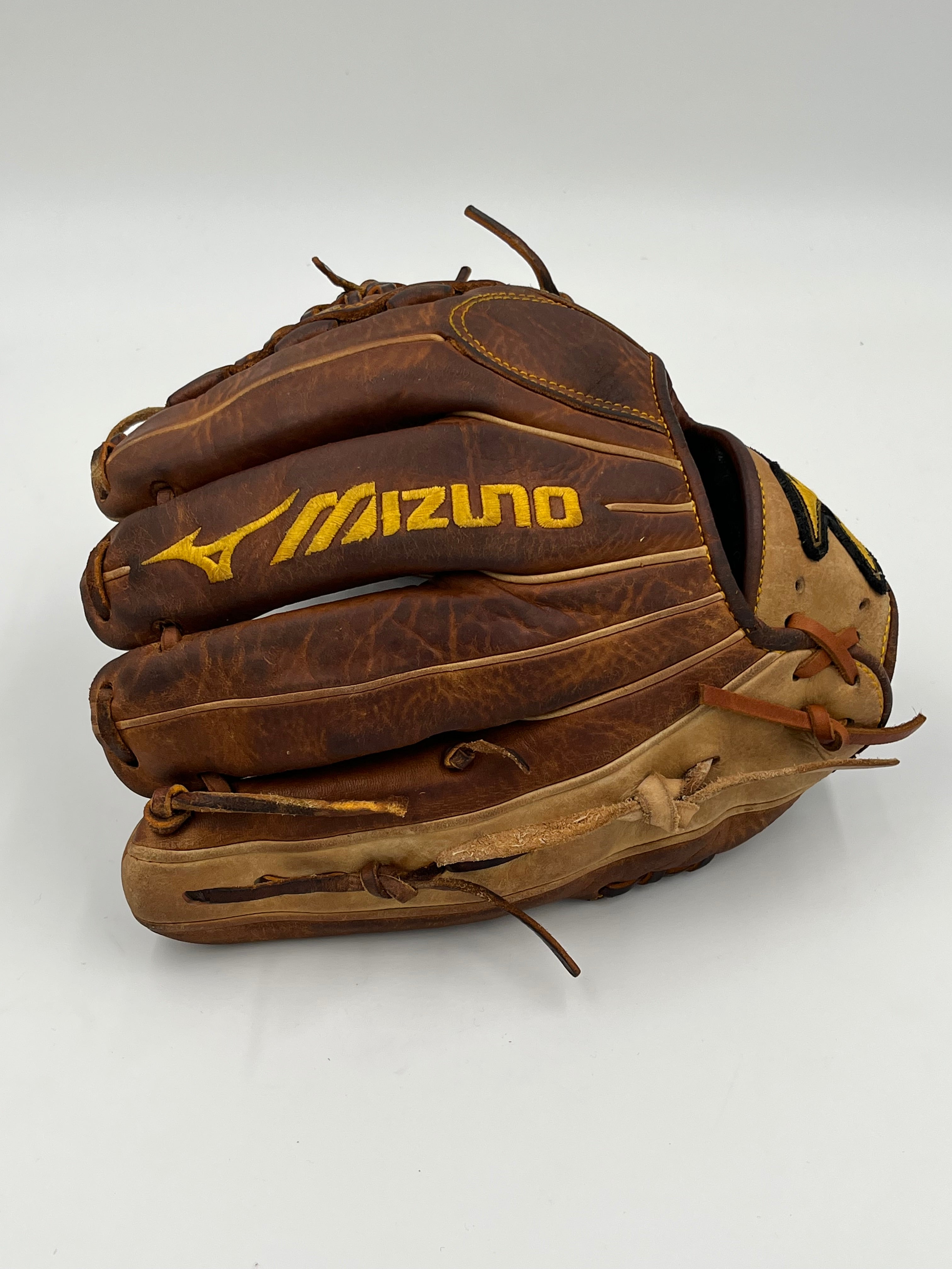 Mizuno Classic pro soft 11.5 infield baseball glove