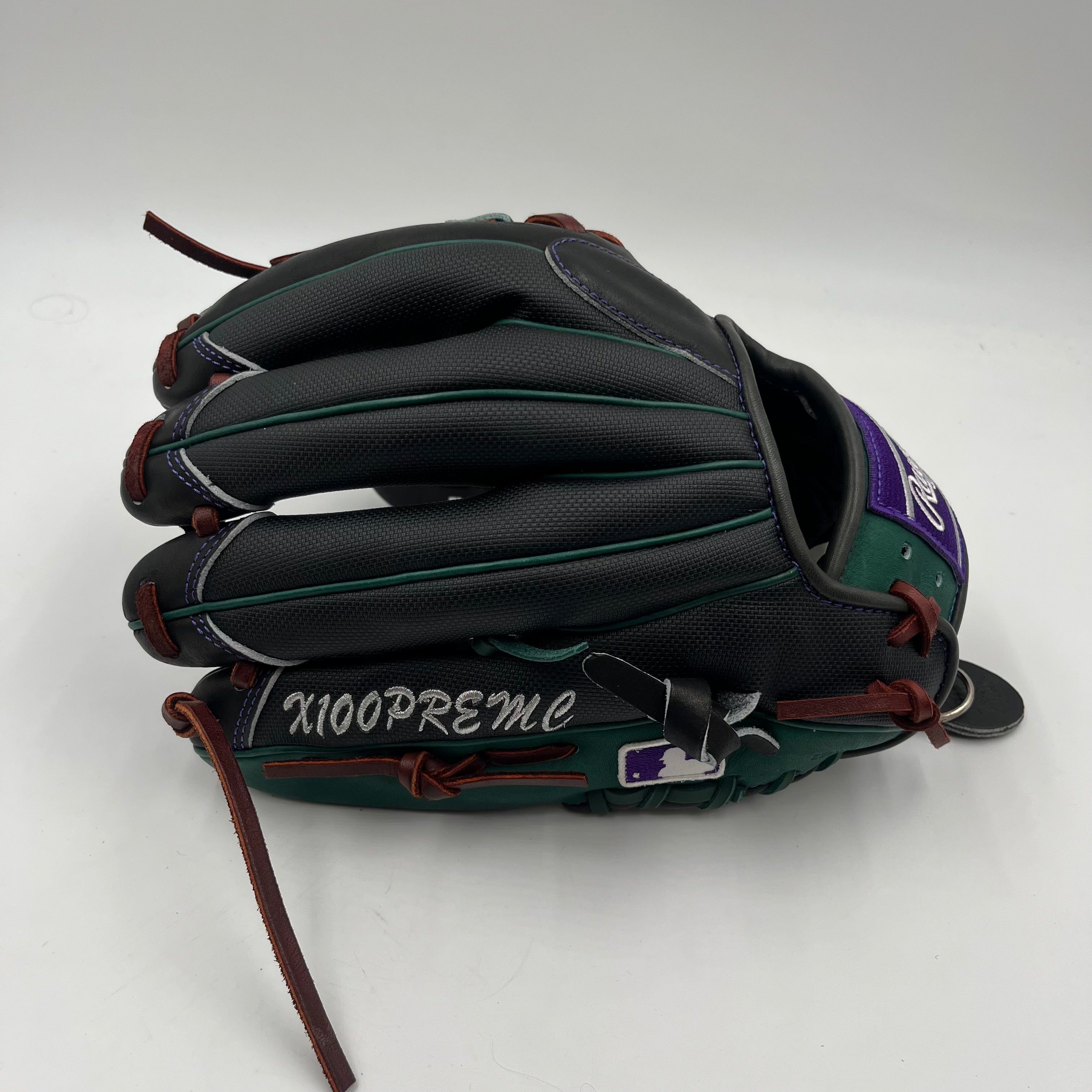 Rawlings Heart of the Hide 11.75 Infield Baseball Glove