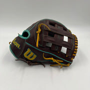 Wilson A2000 DW5 12” Infield Baseball Glove