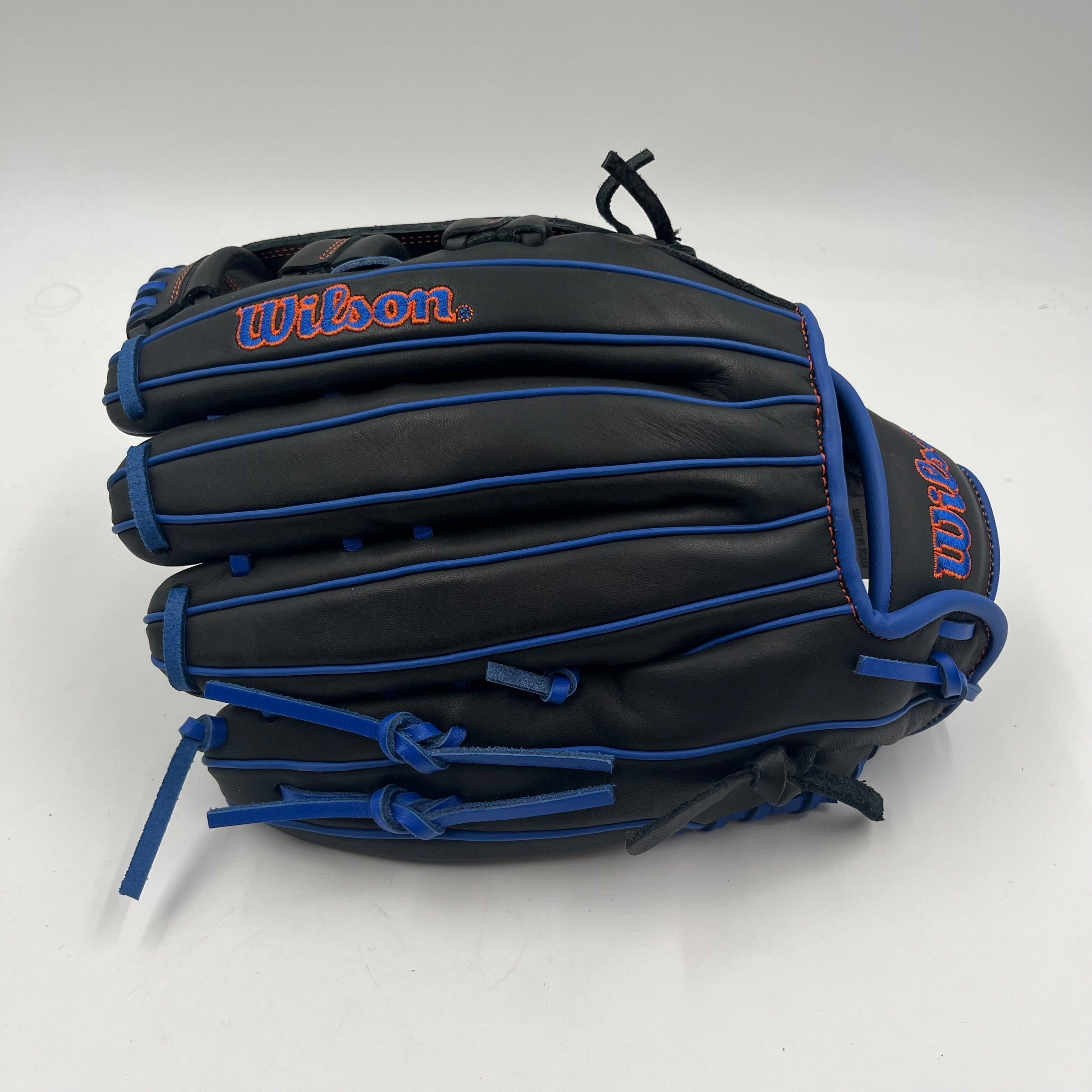 Wilson A1000 12.25 Outfield Baseball Glove