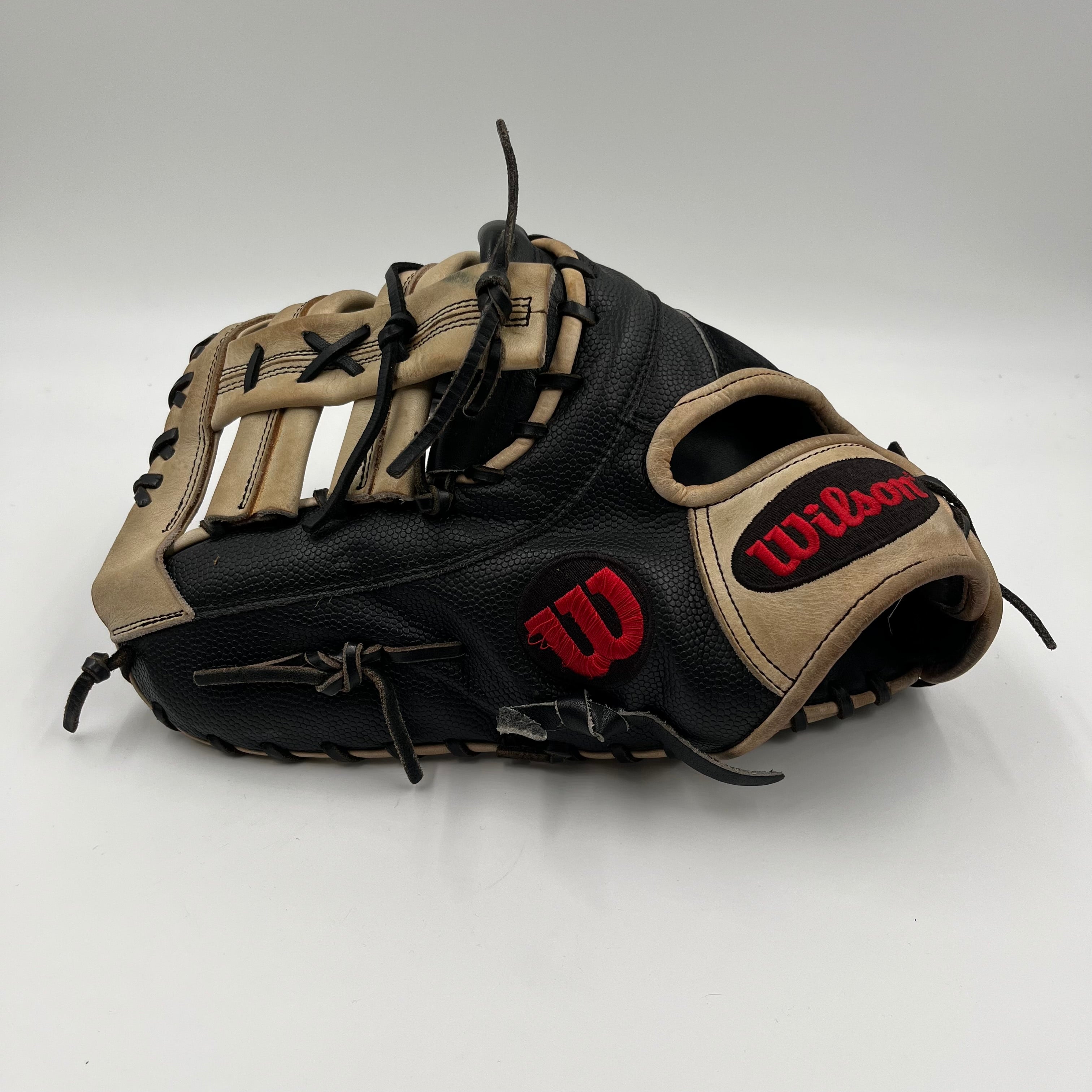 Wilson A2000 1620 12.5 Lefty First Base Mitt Baseball Glove