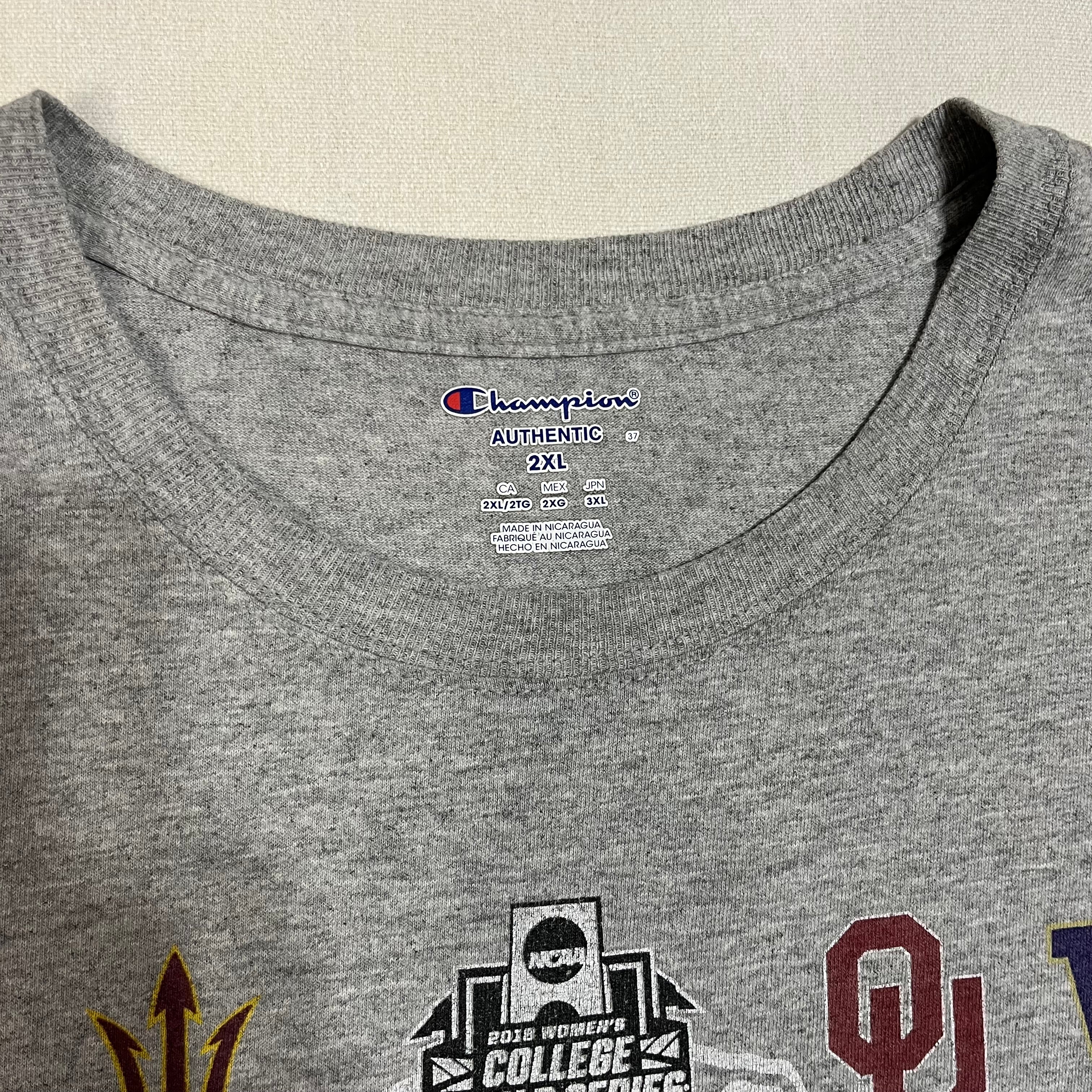 2018 Women’s Softball College World Series T-Shirt Size 2XL