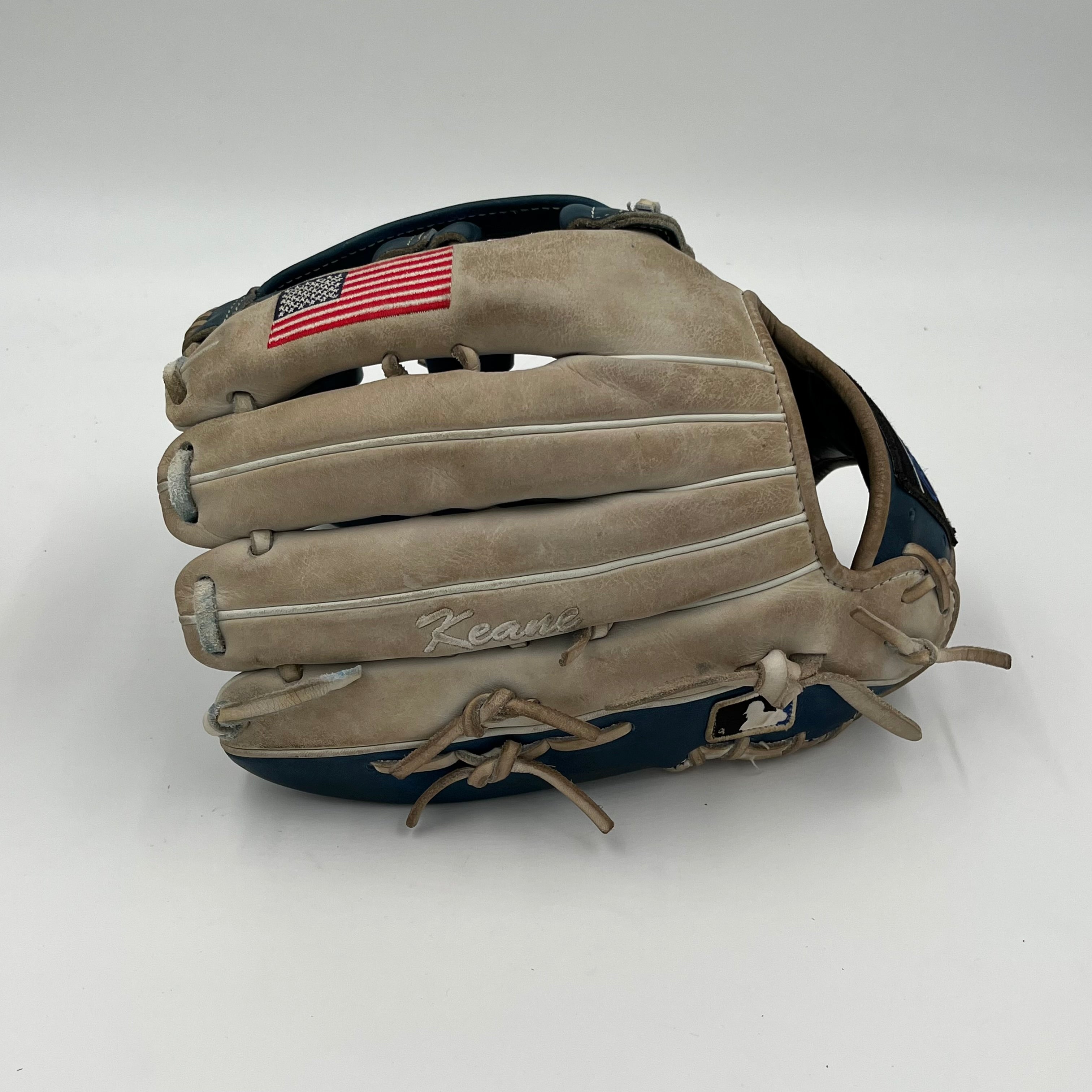 Rawlings Heart of the Hide 13” Outfield Baseball Glove