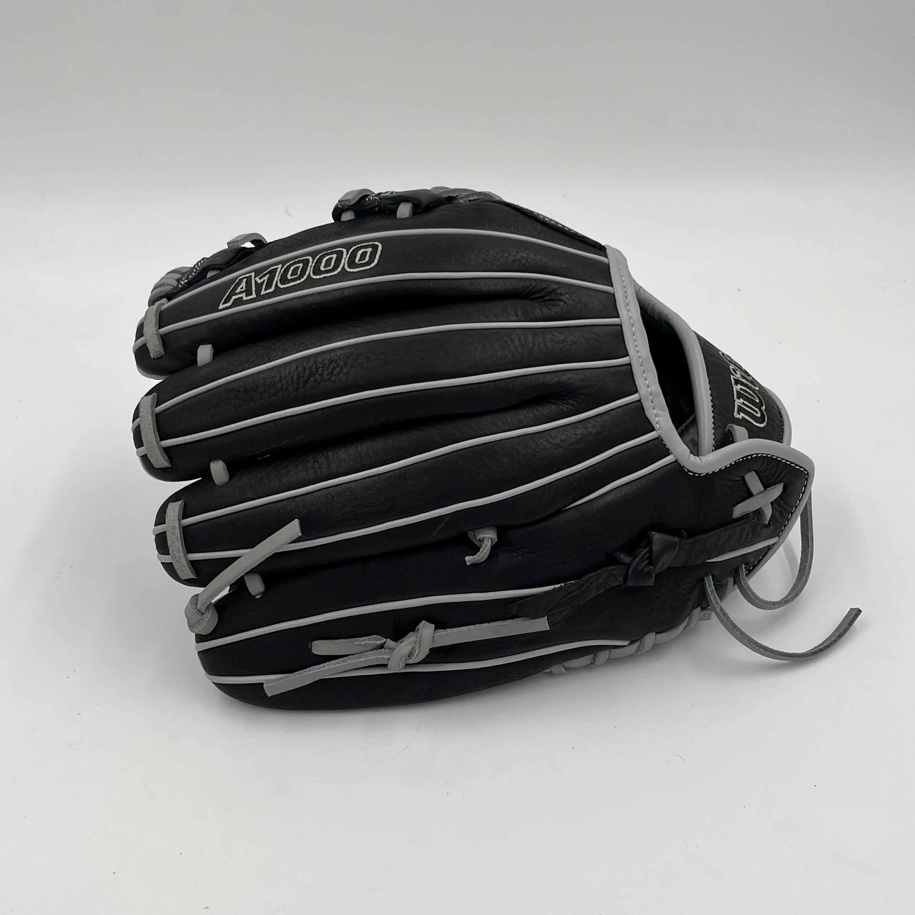 Wilson a1000 11.75 Fastpitch softball baseball glove