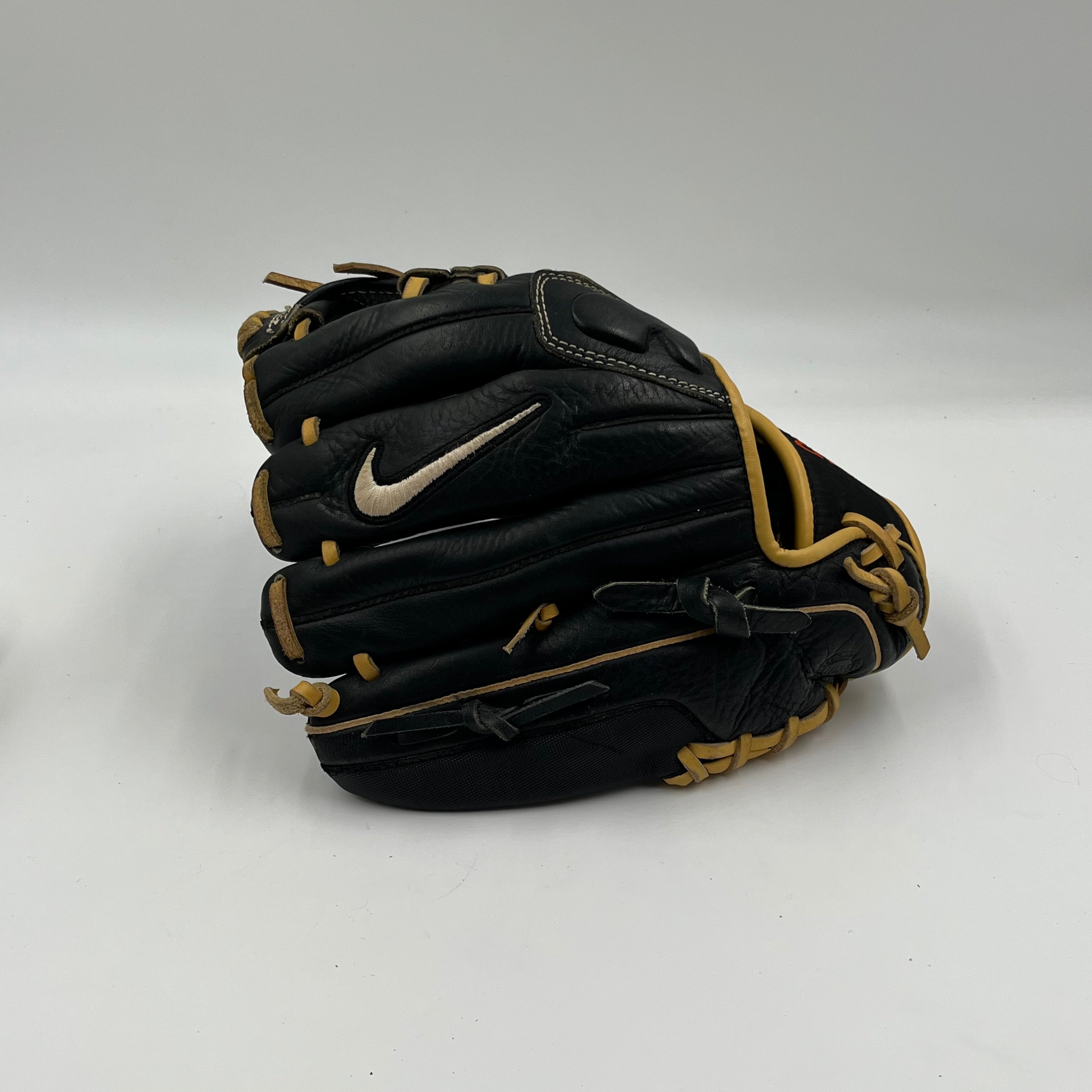 Nike Air 11.25 infield baseball glove