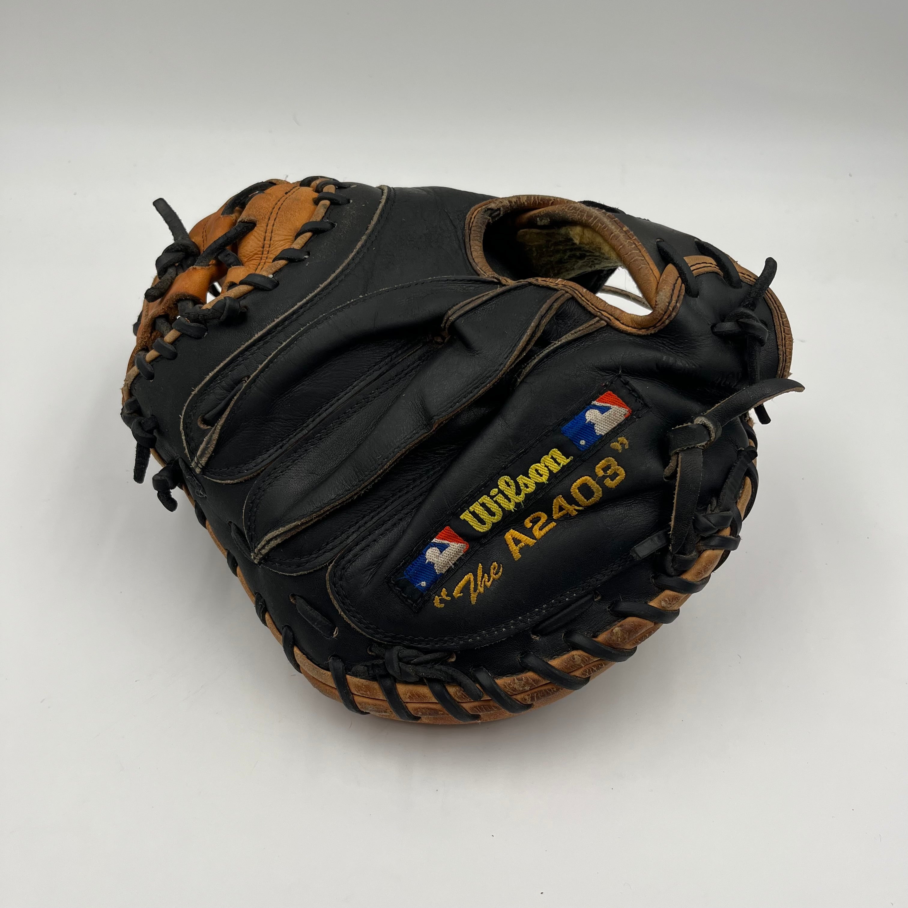 Wilson A2000 1791 Pudge 32.5 Catchers Mitt Baseball Glove